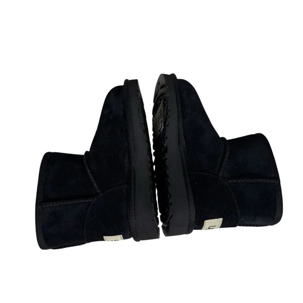 UGG Kids Jona Boot in Black size Youth 8 - Picture 6 of 9